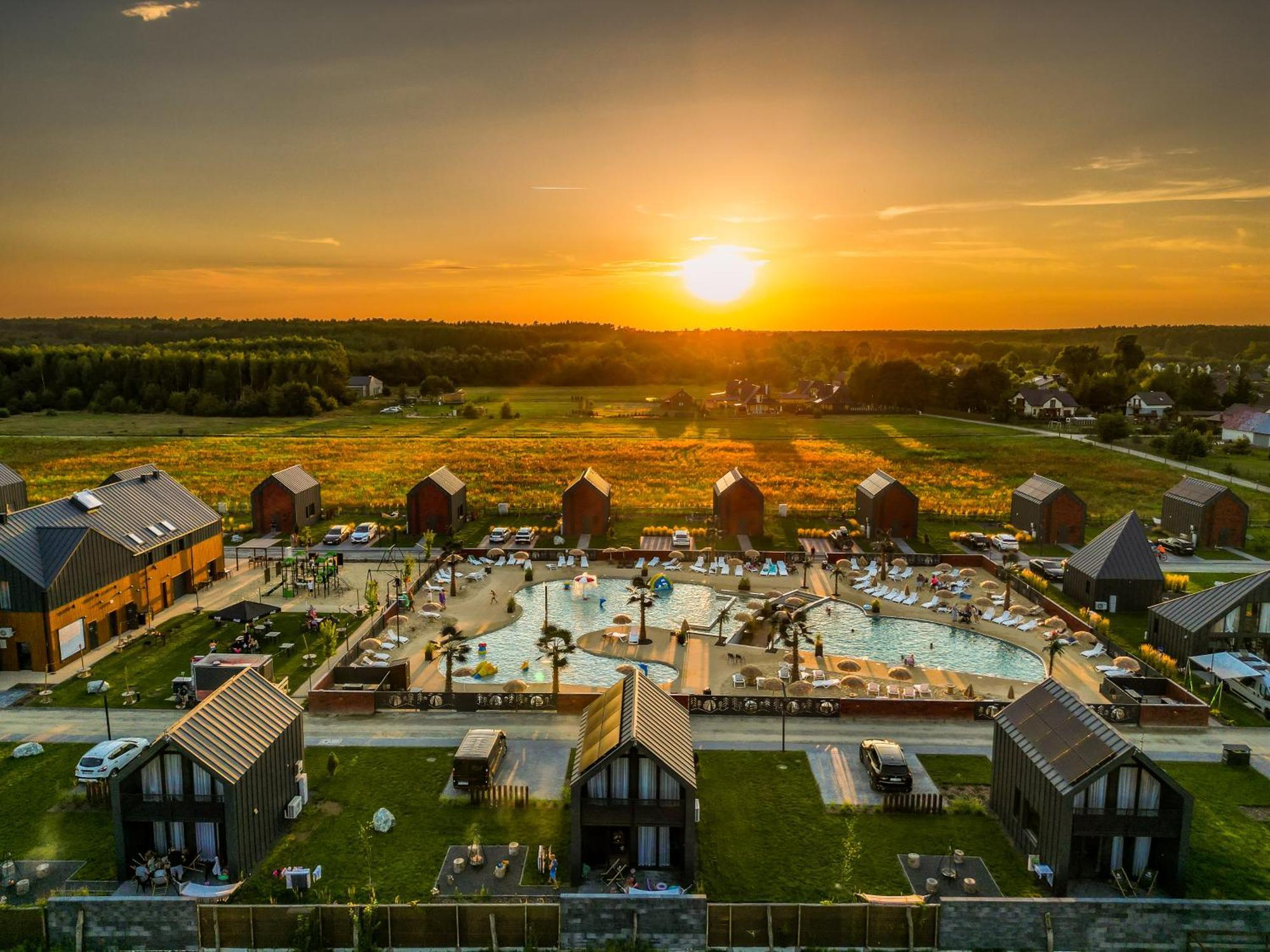 Wioska Wakacyjna Radawa Hotel Екстериор снимка